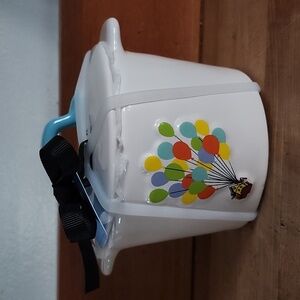 Rae Dunn bowl with lid